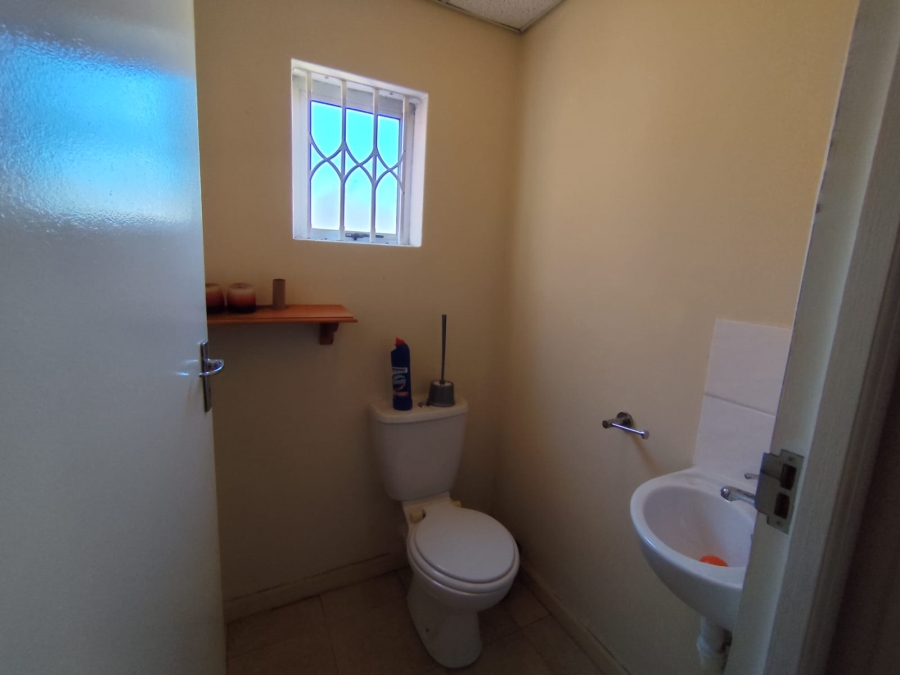 3 Bedroom Property for Sale in Ottery Western Cape